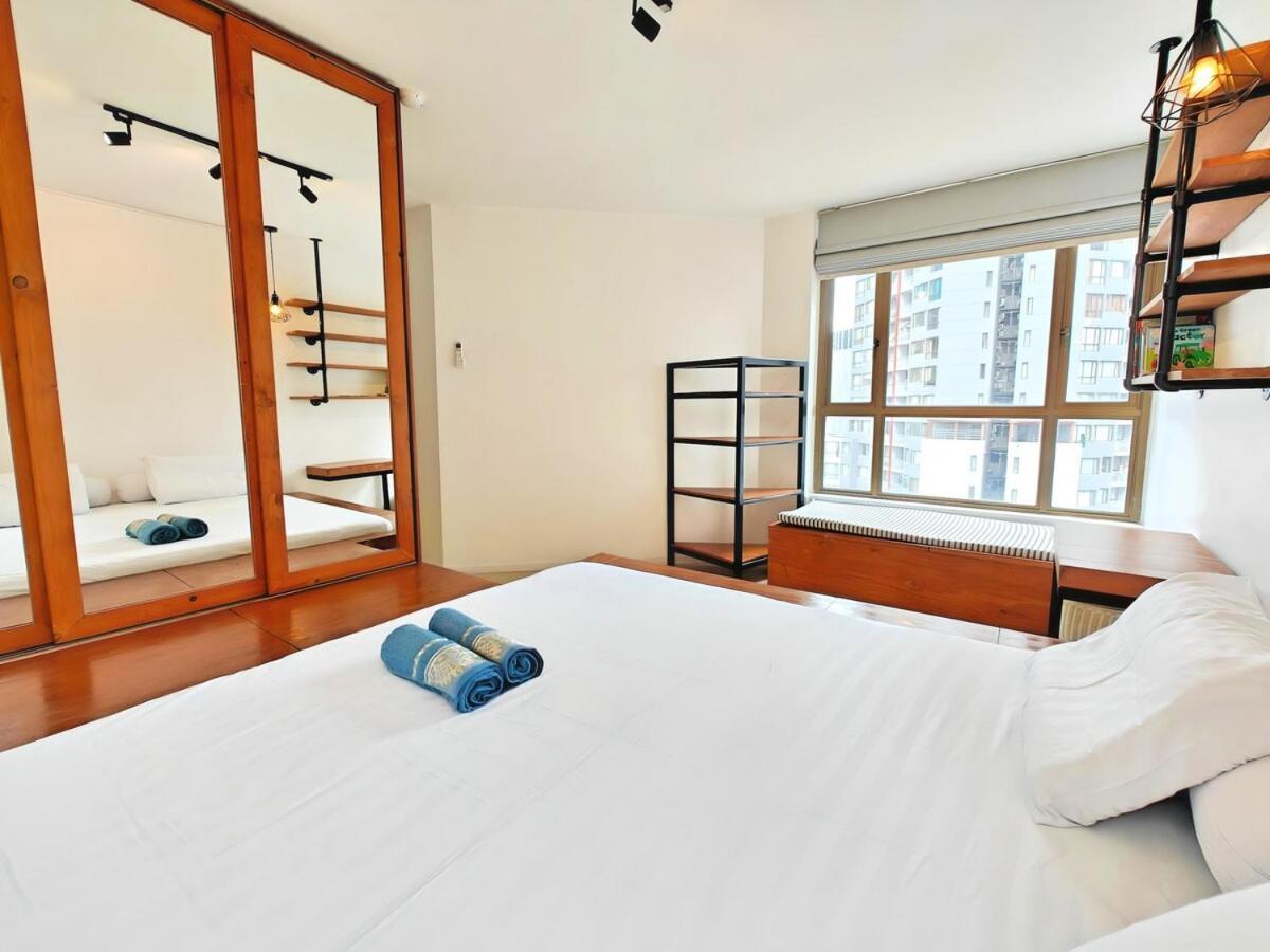 Apartemen Stylish 3br Rasuna With Pool, Gym,wi-fi, Netflix By 2ndhome Jakarta