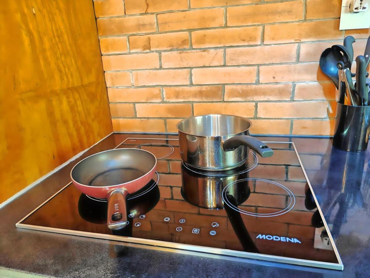 Stylish 3br Rasuna With Pool, Gym,wi-fi, Netflix By 2ndhome Apartemen Jakarta